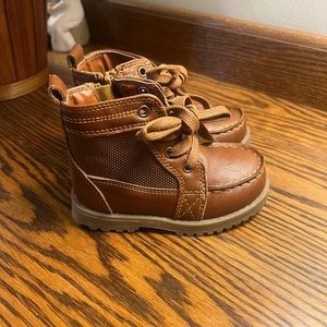 The Children’s Place 5c brown boots